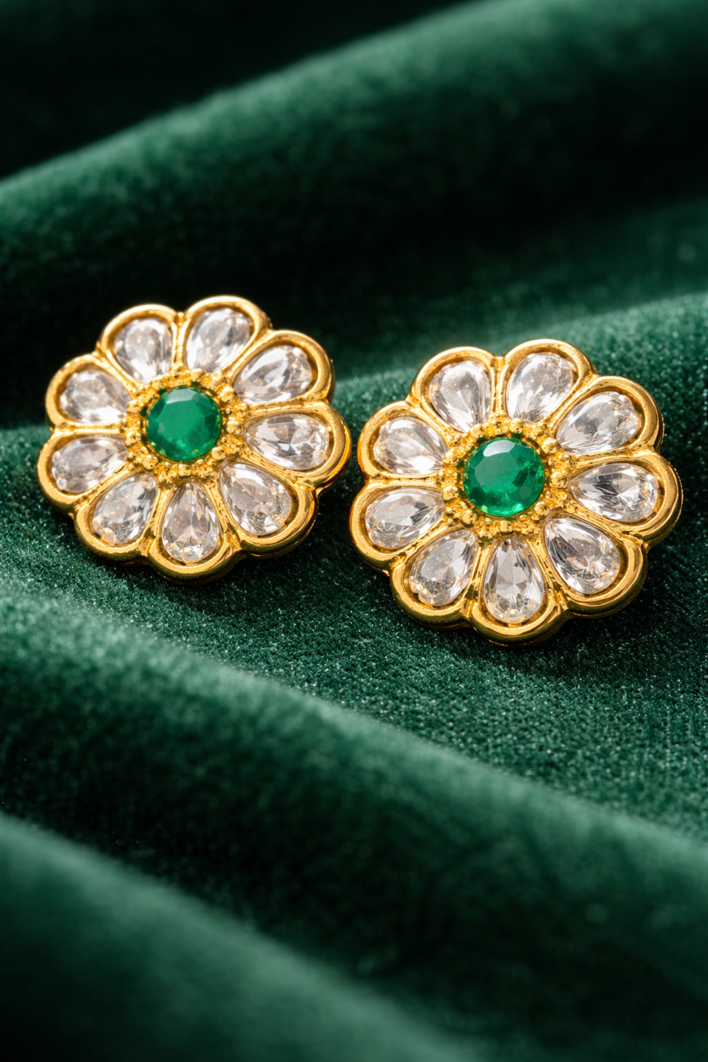 Emerald Flower Stud Earrings 925 Sterling Silver Gold Plated Diamond Kundan Style Bridal Jewelry Green Stone Tops Wedding Gift